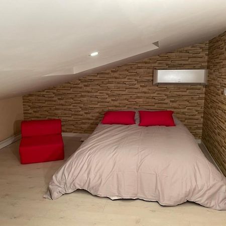 Les Meubles De Lassou Gite Lombers 外观 照片