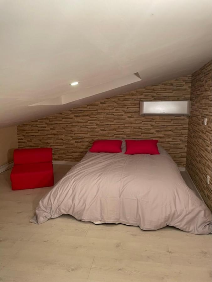 Les Meubles De Lassou Gite Lombers 外观 照片